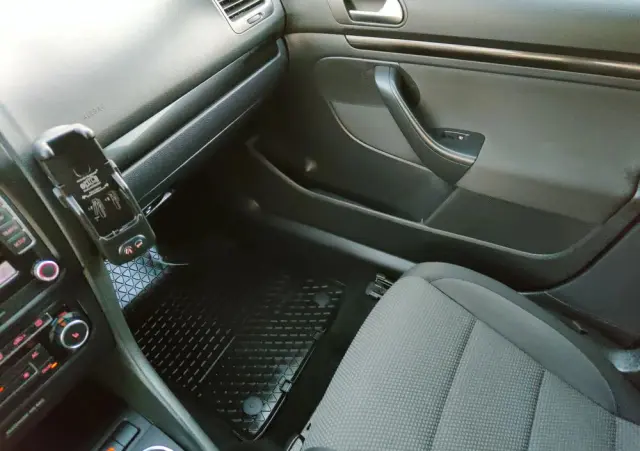 VOLKSWAGEN Golf VI 2.0 TDI Comfortline