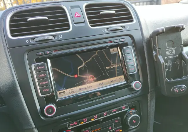 VOLKSWAGEN Golf VI 2.0 TDI Comfortline