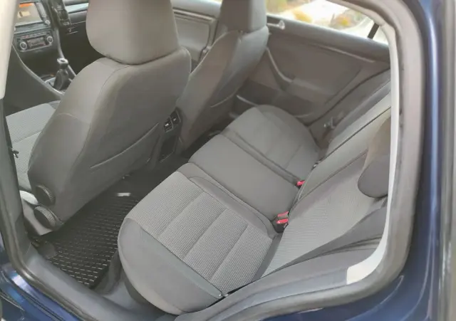 VOLKSWAGEN Golf VI 2.0 TDI Comfortline