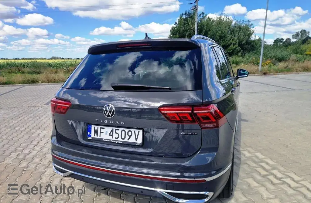 VOLKSWAGEN Tiguan 
