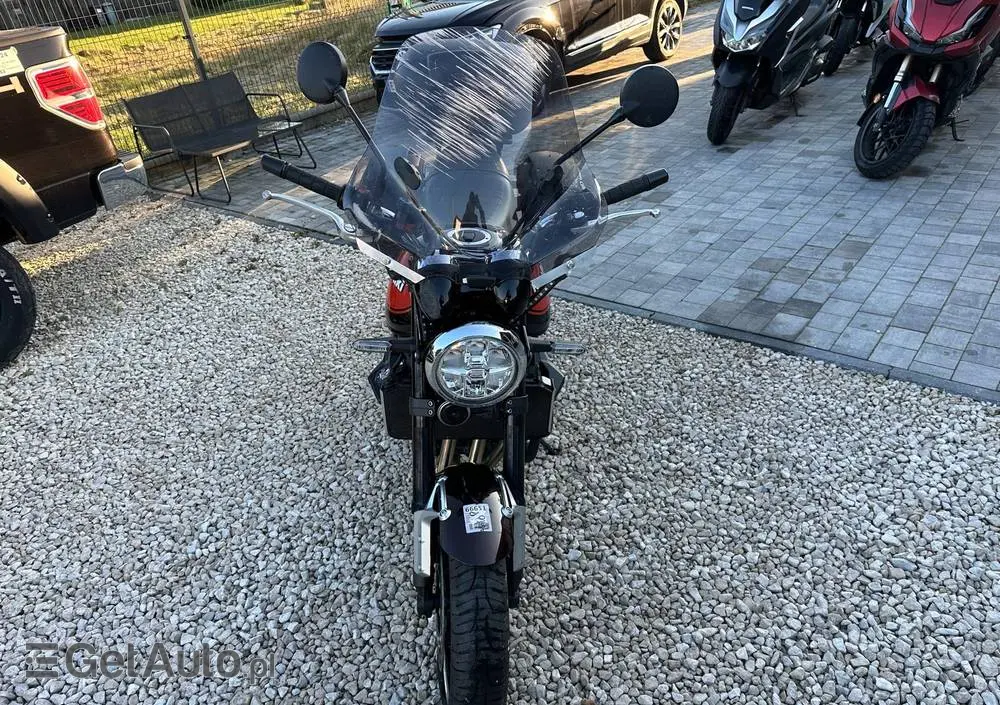 KAWASAKI Z 900 RS 