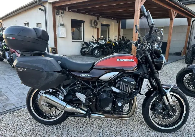 KAWASAKI Z 900 RS 