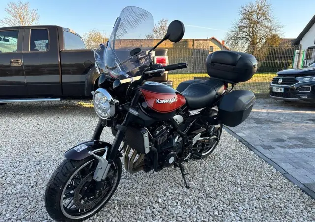 KAWASAKI Z 900 RS 