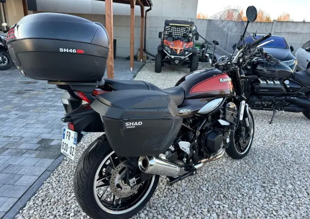KAWASAKI Z 900 RS 