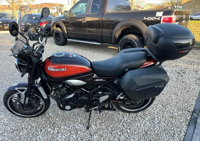 KAWASAKI Z 900 RS 