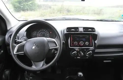 MITSUBISHI Space Star 