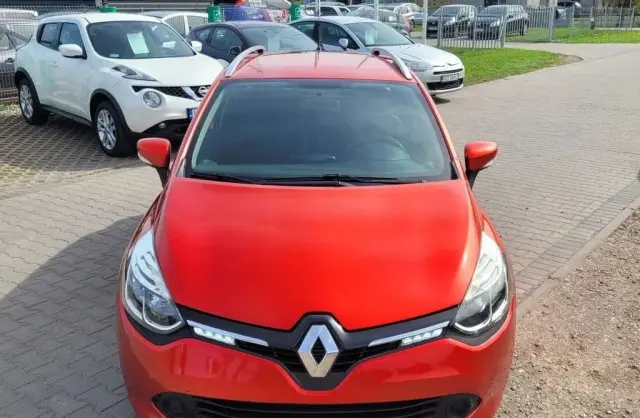 RENAULT Clio 