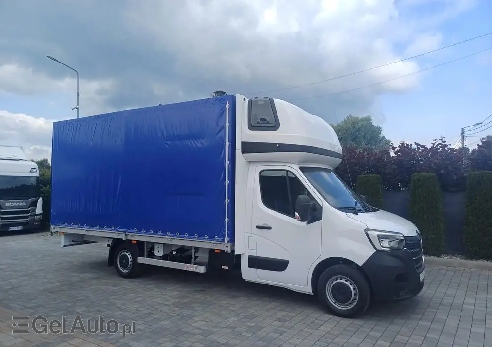 RENAULT Master 10 palet na poduszkach 