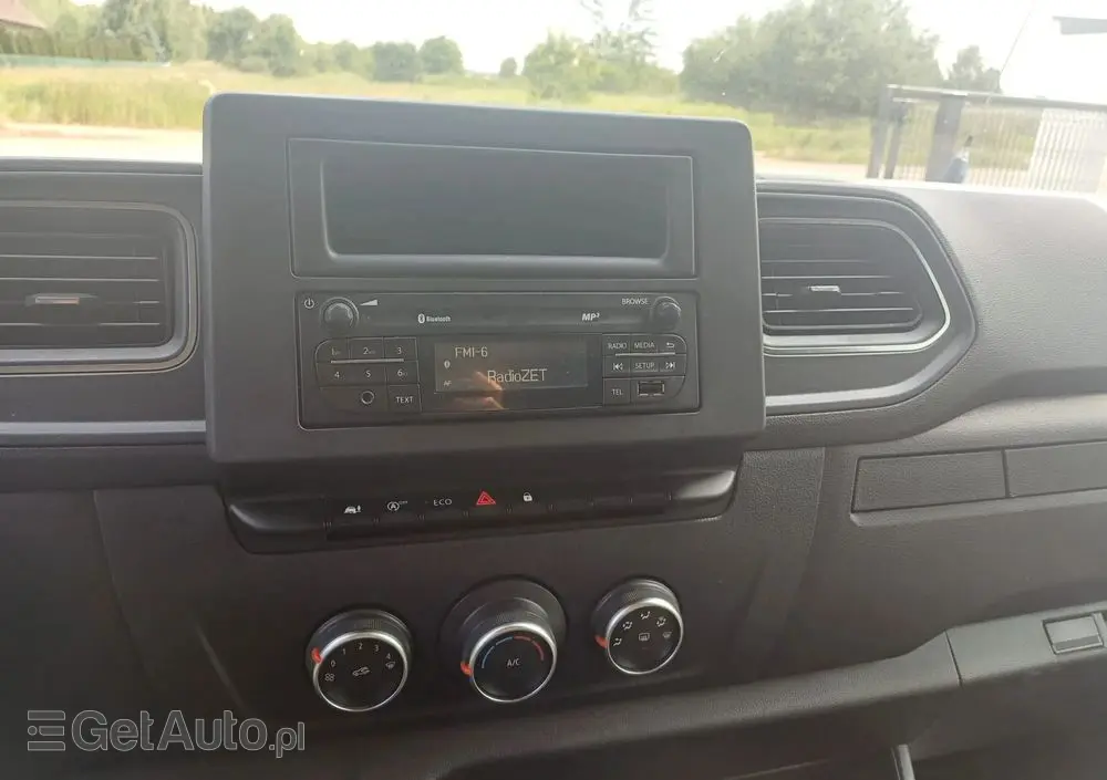 RENAULT Master 10 palet na poduszkach 