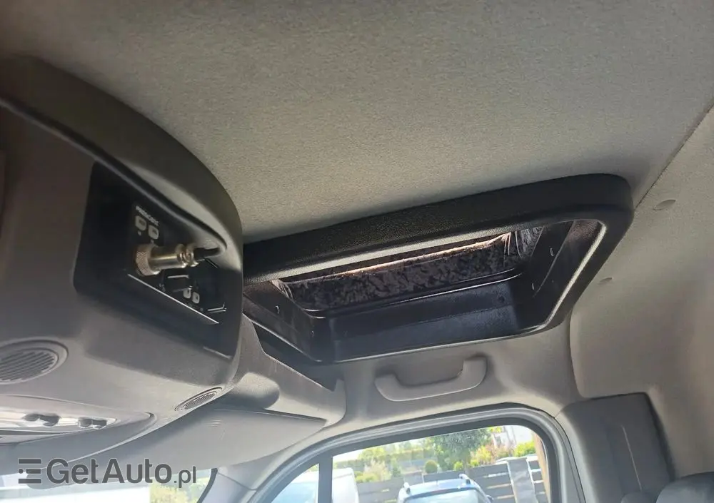 RENAULT Master 10 palet na poduszkach 