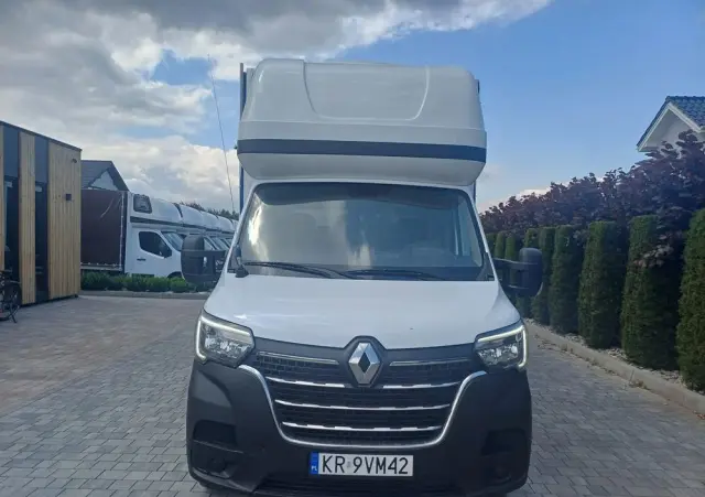 RENAULT Master 10 palet na poduszkach 