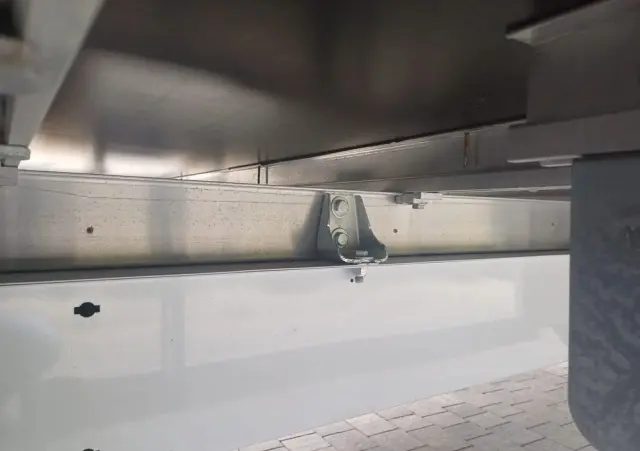 RENAULT Master 10 palet na poduszkach 