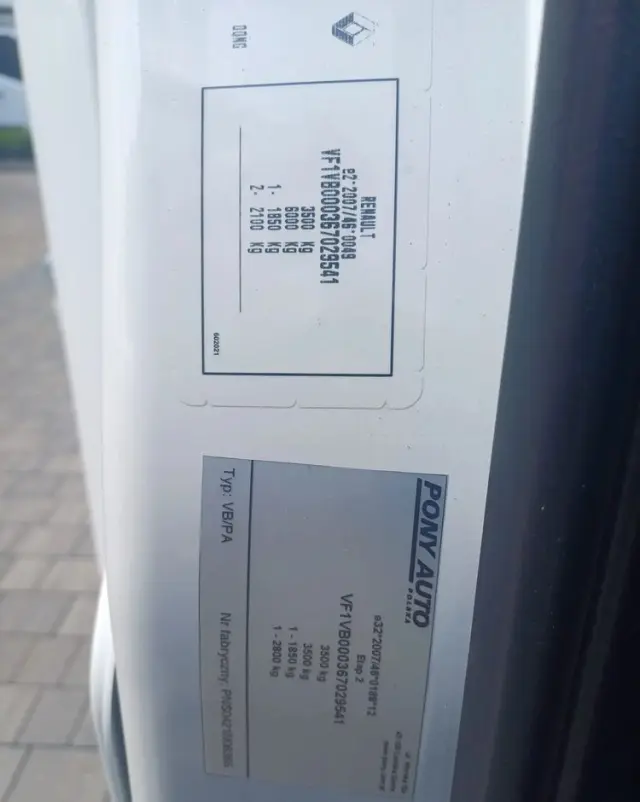 RENAULT Master 10 palet na poduszkach 