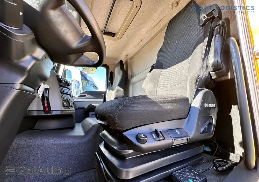 MAN MAN TGM 15.250 4X2 / KONTENER - 16X PALETA / WINDA / OPONY 80% / STAN IDEALNY 