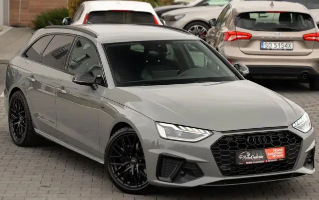 AUDI A4 Avant 35 TFSI S tronic S line