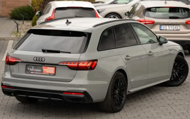 AUDI A4 Avant 35 TFSI S tronic S line