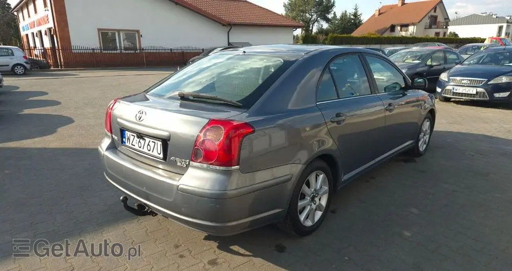 TOYOTA Avensis 