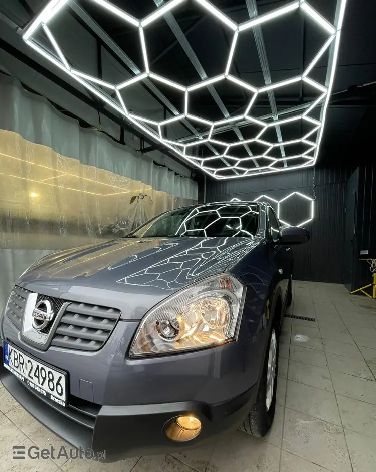 NISSAN Qashqai 2.0 acenta