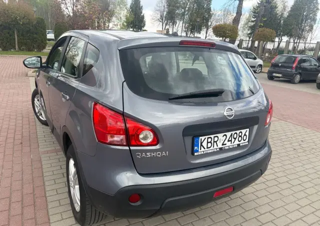 NISSAN Qashqai 2.0 acenta