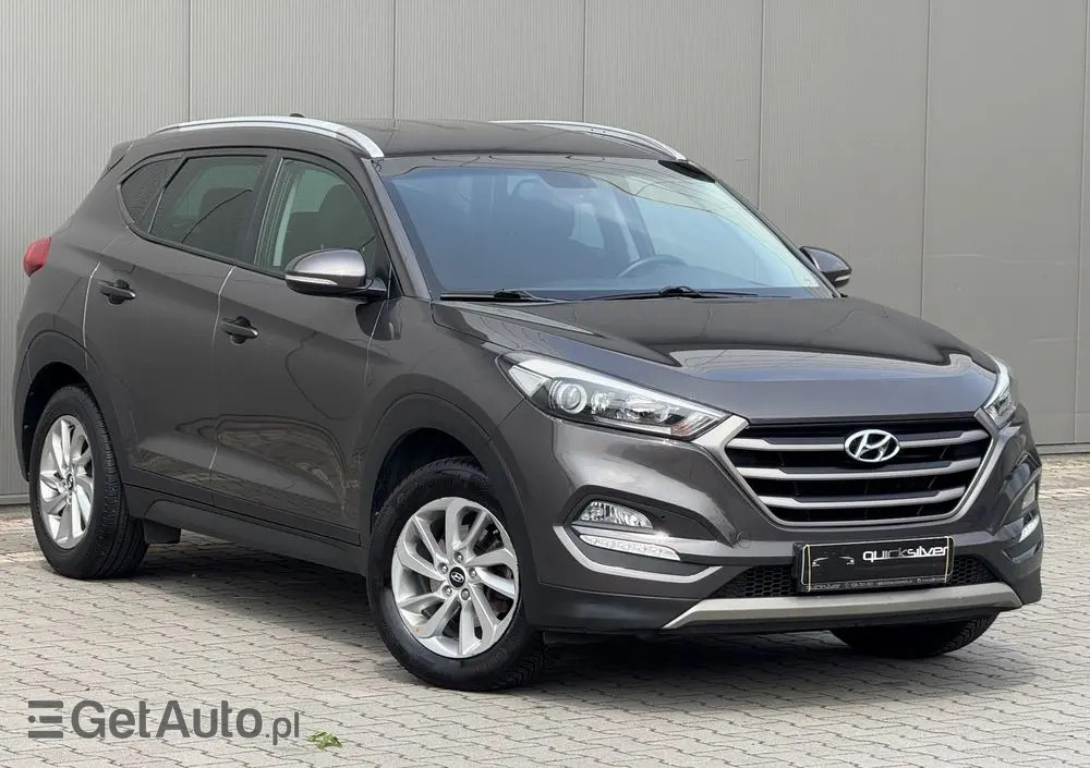HYUNDAI Tucson 