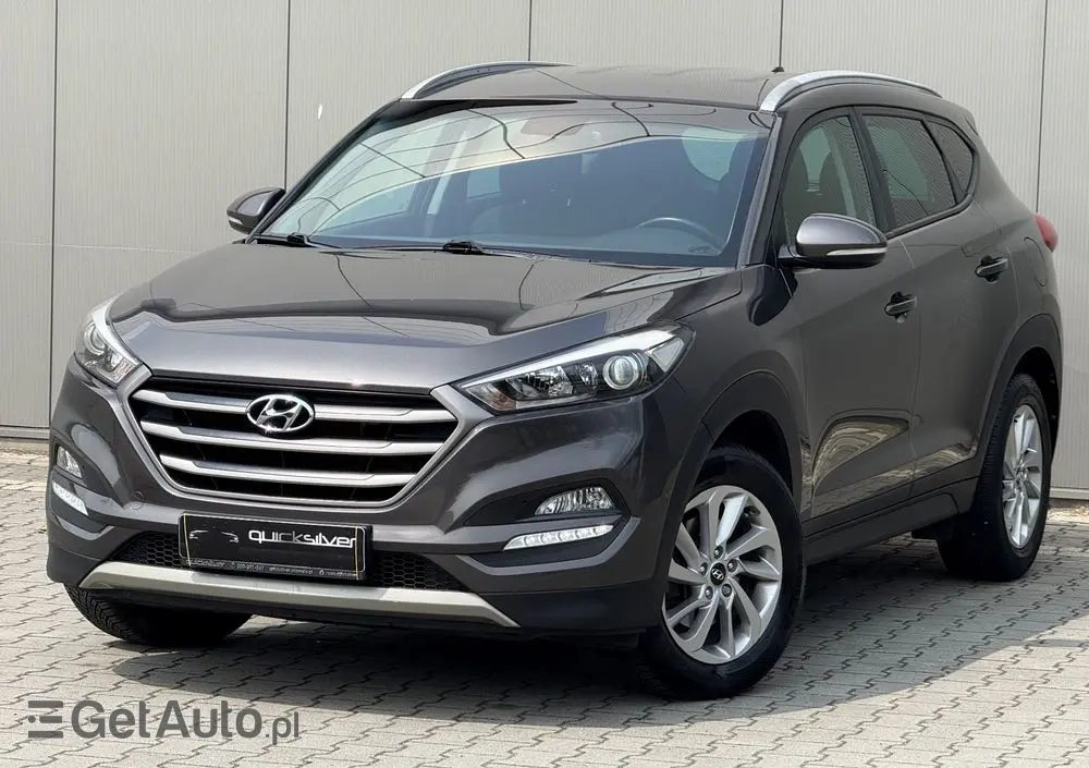 HYUNDAI Tucson 