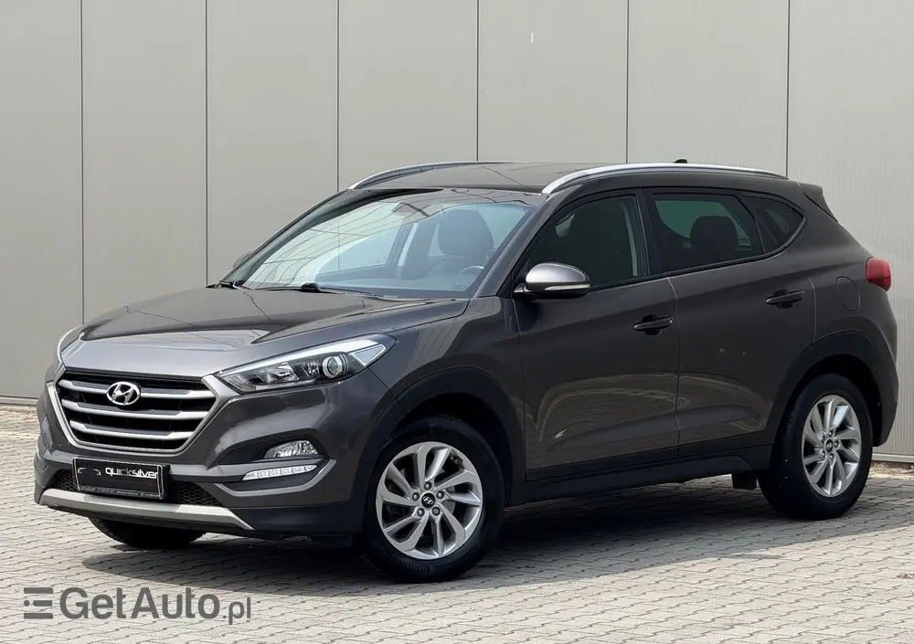 HYUNDAI Tucson 