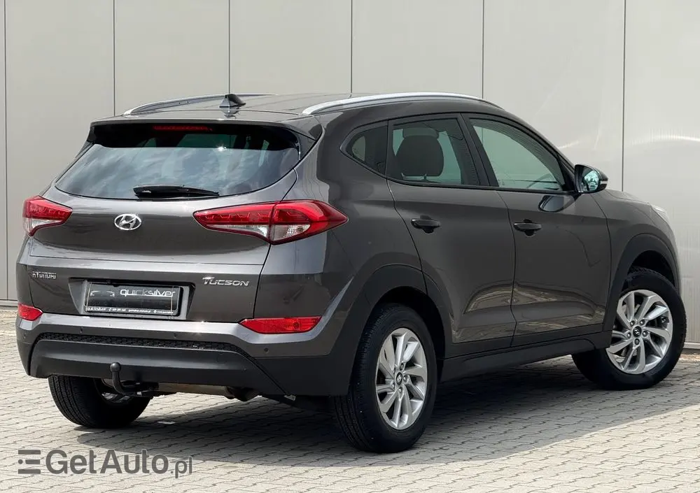 HYUNDAI Tucson 