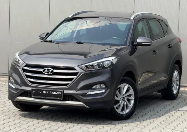 HYUNDAI Tucson 