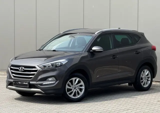 HYUNDAI Tucson 