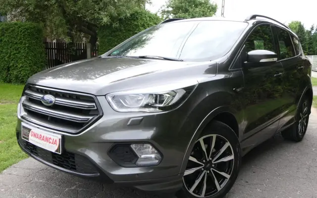 FORD Kuga 1.5 EcoBoost 2x4 ST-Line