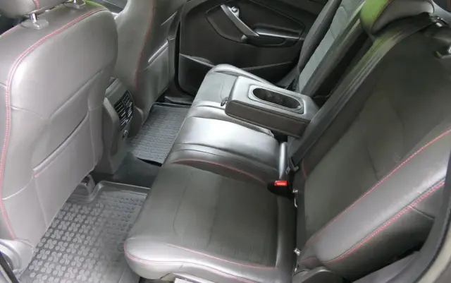 FORD Kuga 1.5 EcoBoost 2x4 ST-Line