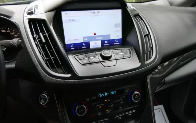 FORD Kuga 1.5 EcoBoost 2x4 ST-Line