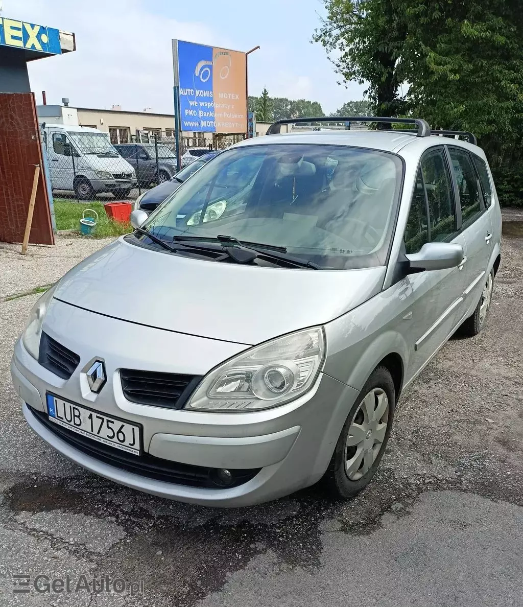 RENAULT Grand Scenic 