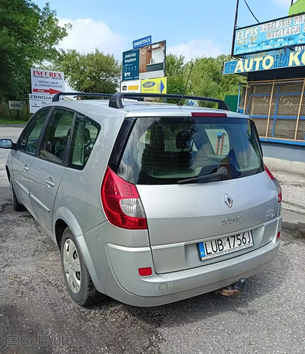 RENAULT Grand Scenic 