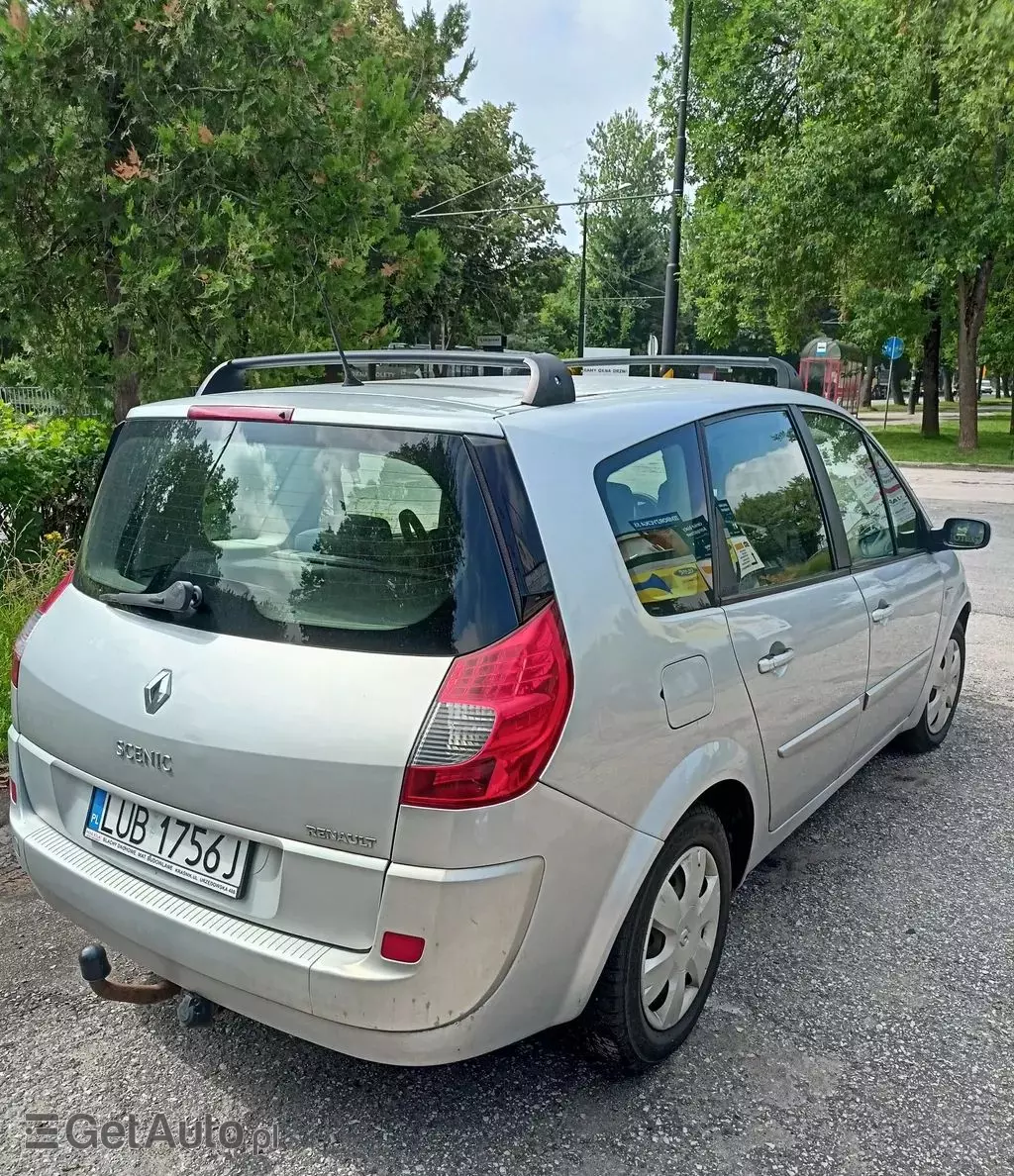 RENAULT Grand Scenic 