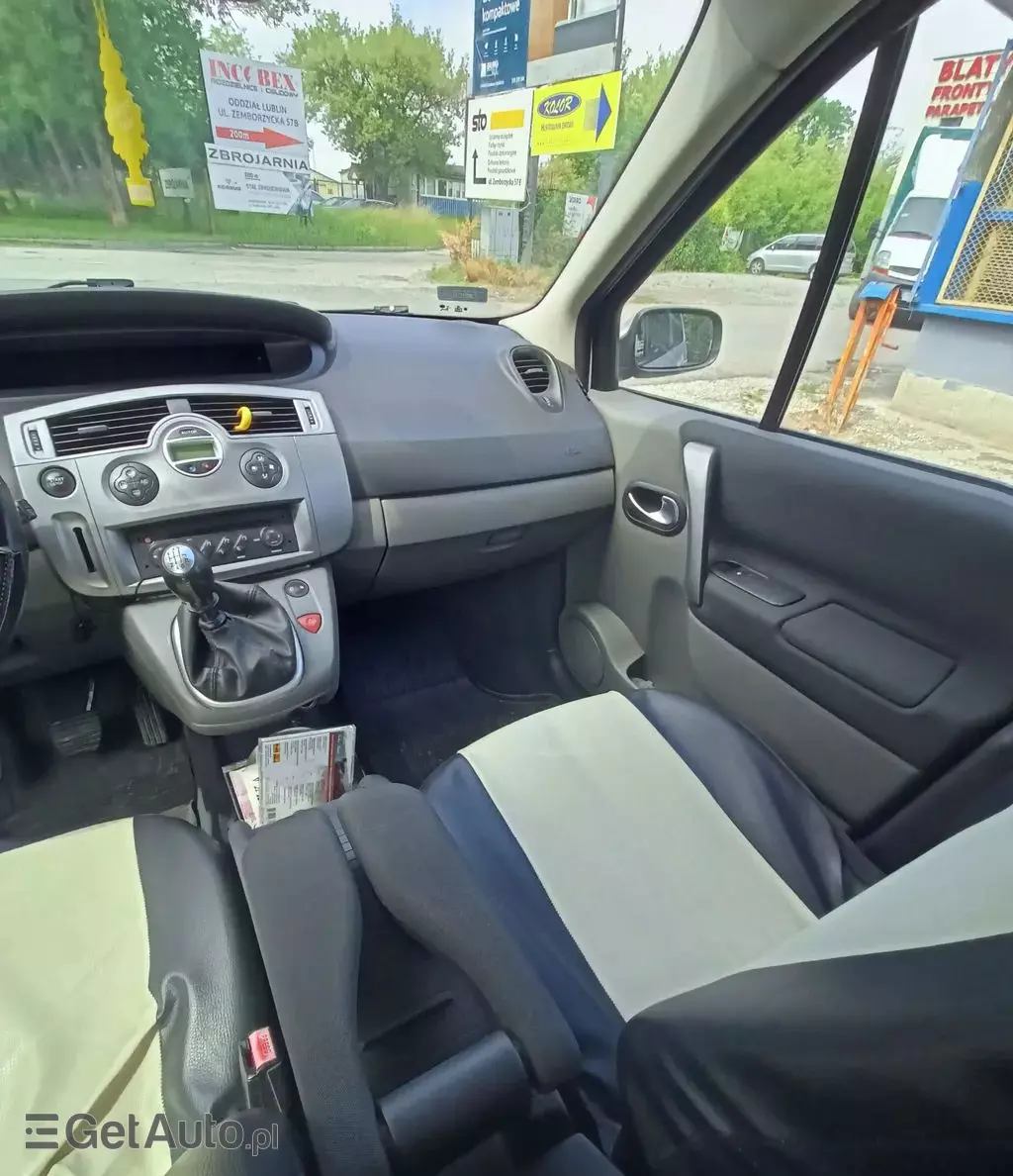 RENAULT Grand Scenic 