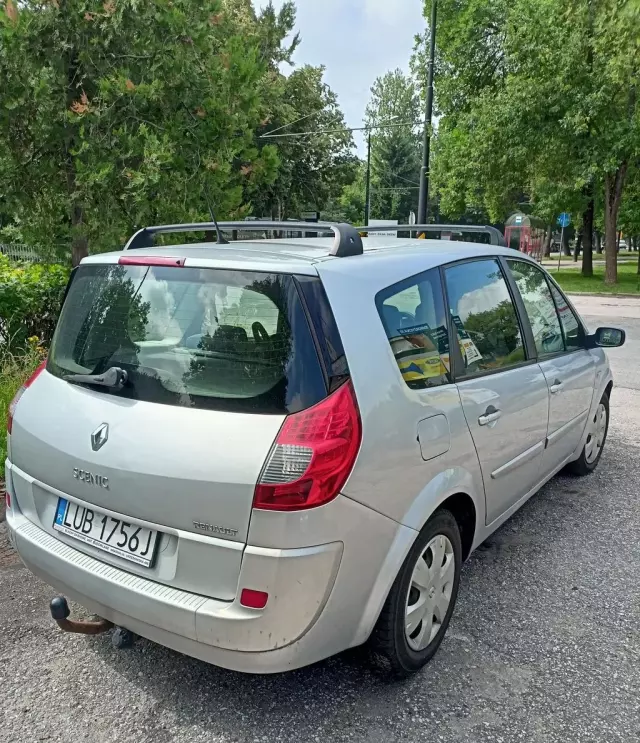 RENAULT Grand Scenic 