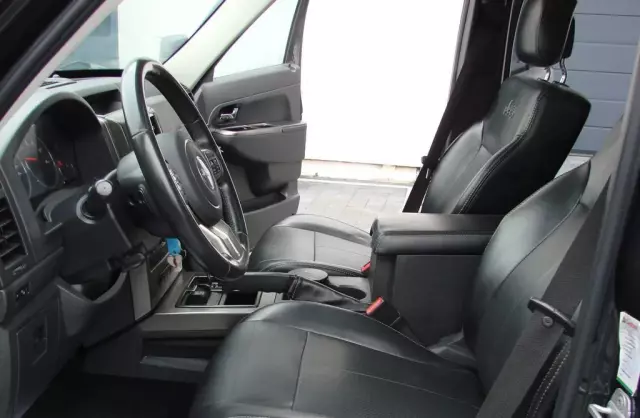 JEEP Cherokee 2.8 CRD (177 KM)