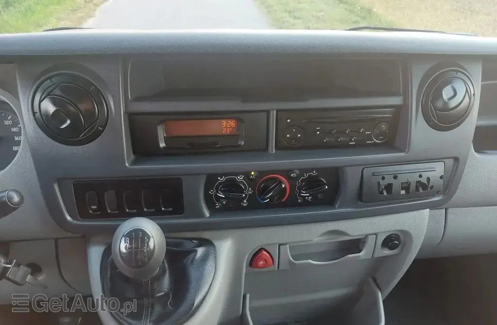 RENAULT Master 