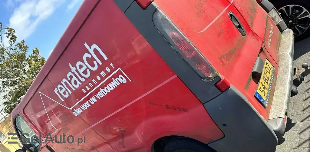 RENAULT Trafic 