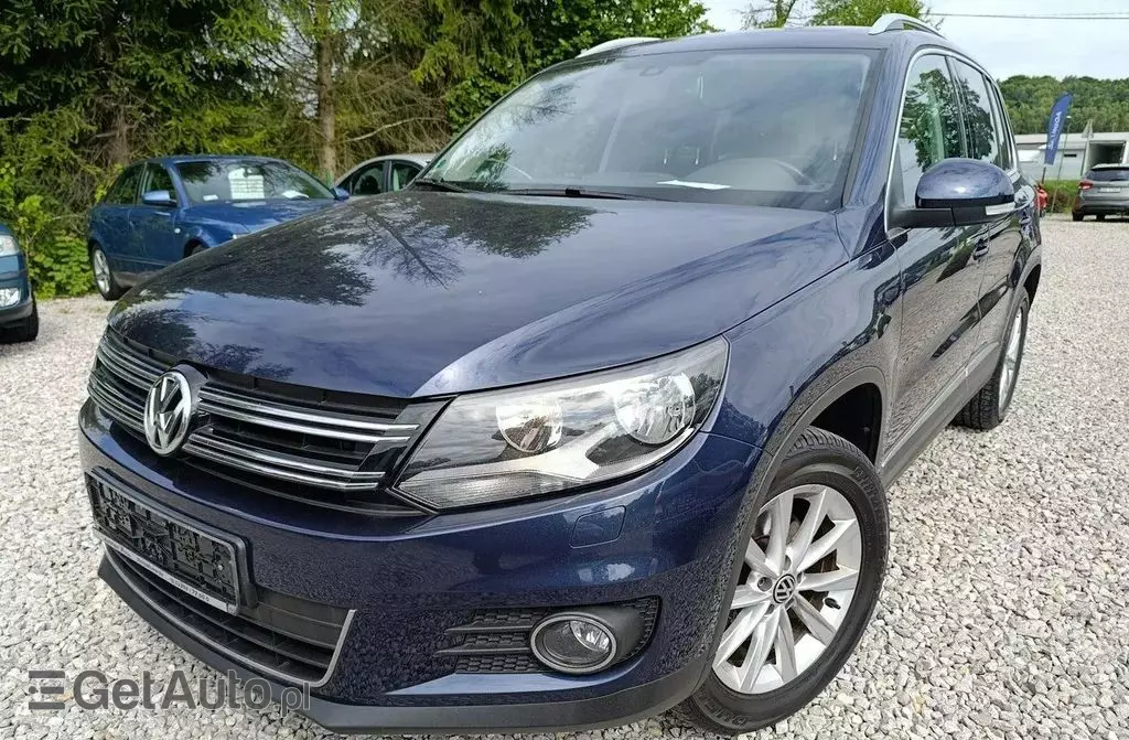 VOLKSWAGEN Tiguan 