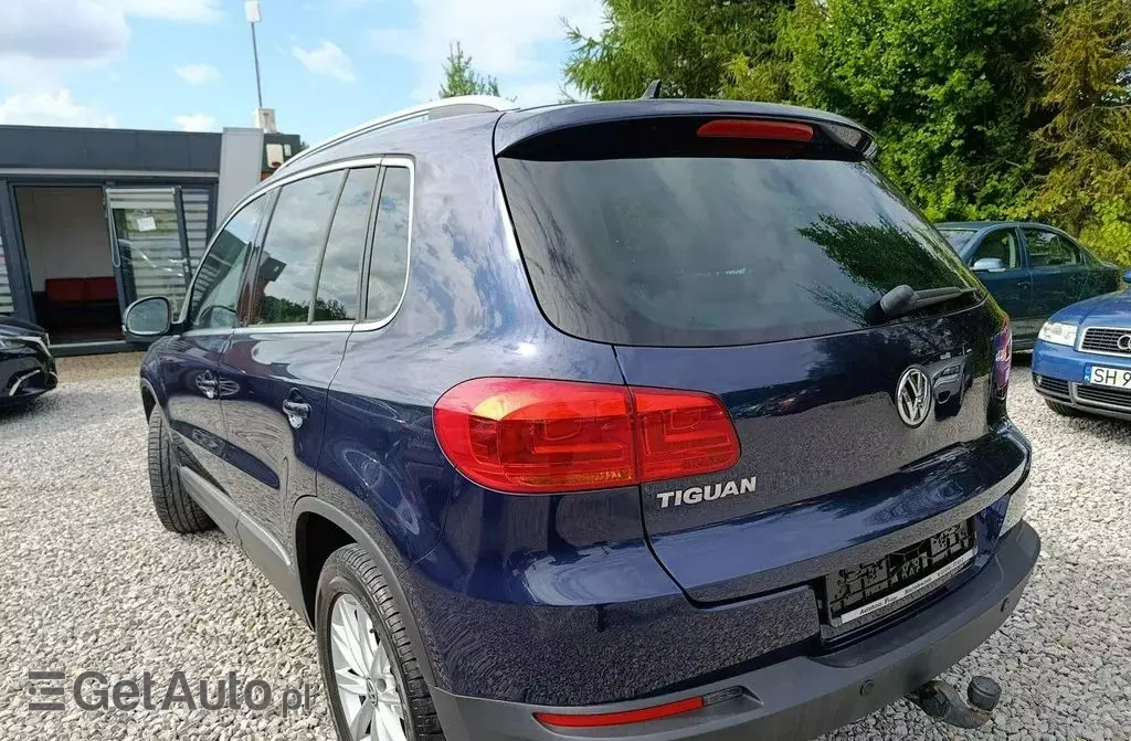 VOLKSWAGEN Tiguan 