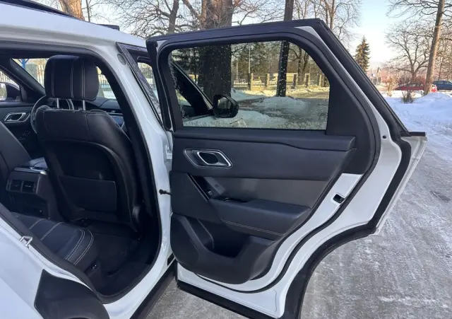 LAND ROVER Range Rover Velar 2.0d R-Dynamic