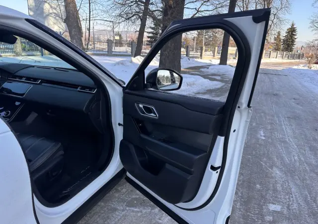 LAND ROVER Range Rover Velar 2.0d R-Dynamic