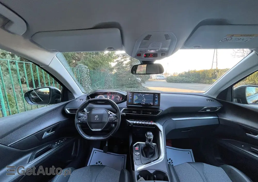 PEUGEOT 5008 1.5 BlueHDi Allure S&S