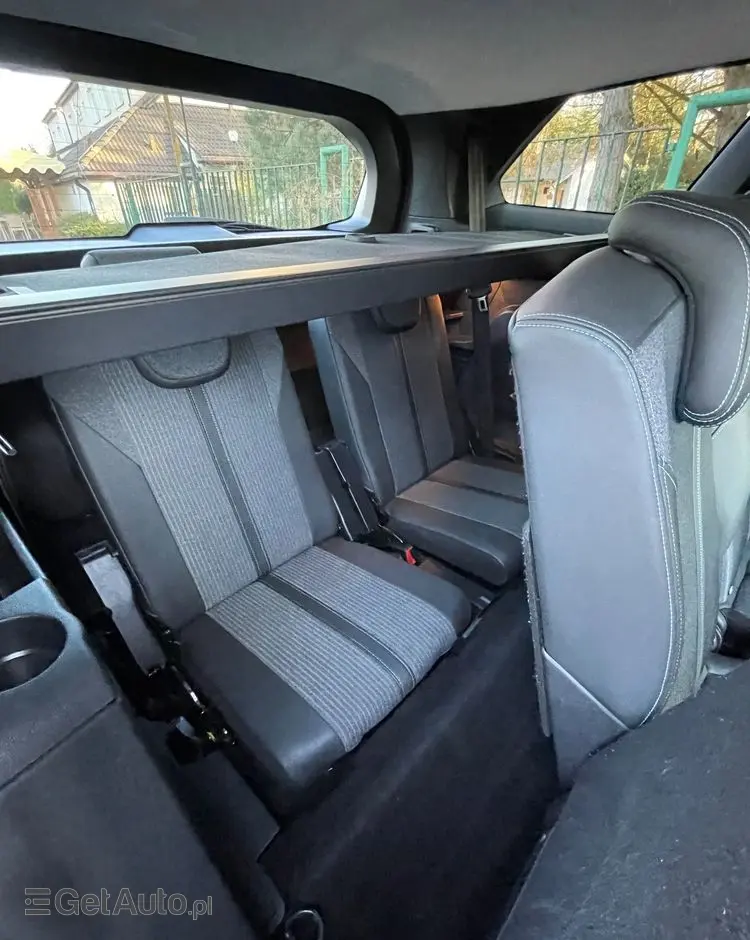 PEUGEOT 5008 1.5 BlueHDi Allure S&S