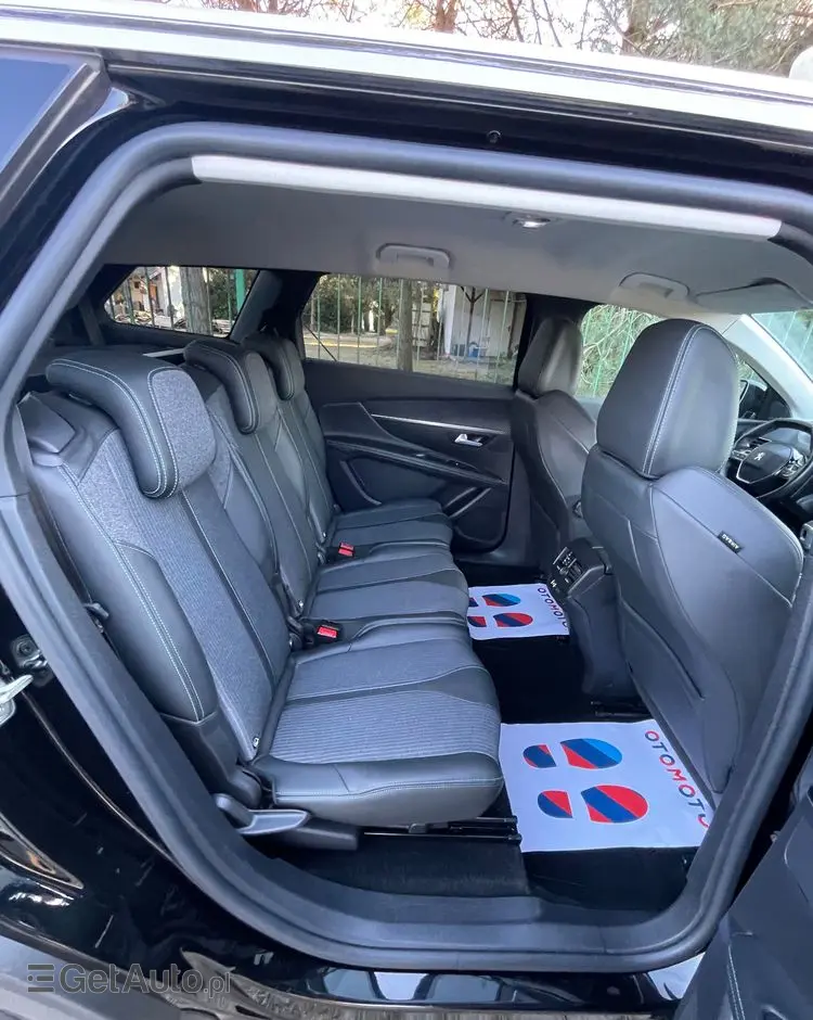 PEUGEOT 5008 1.5 BlueHDi Allure S&S