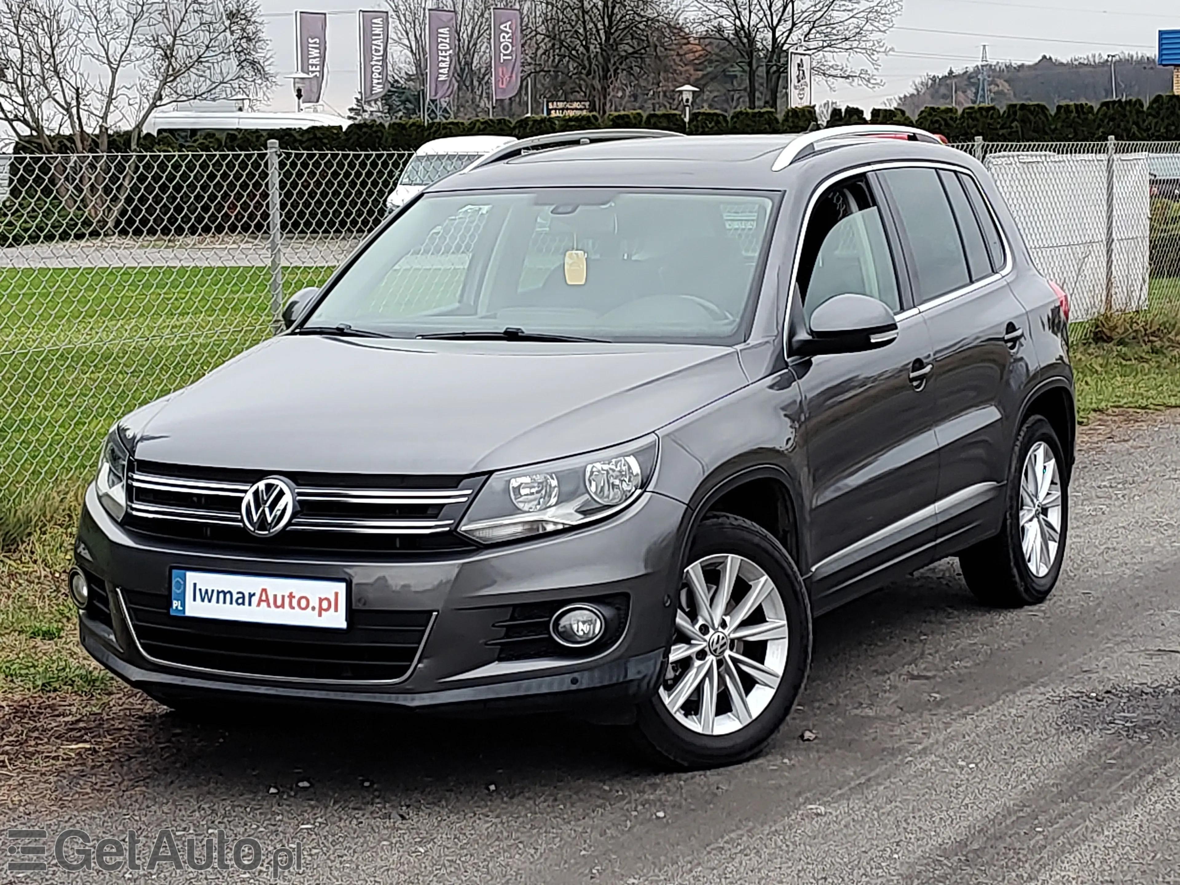 VOLKSWAGEN Tiguan 