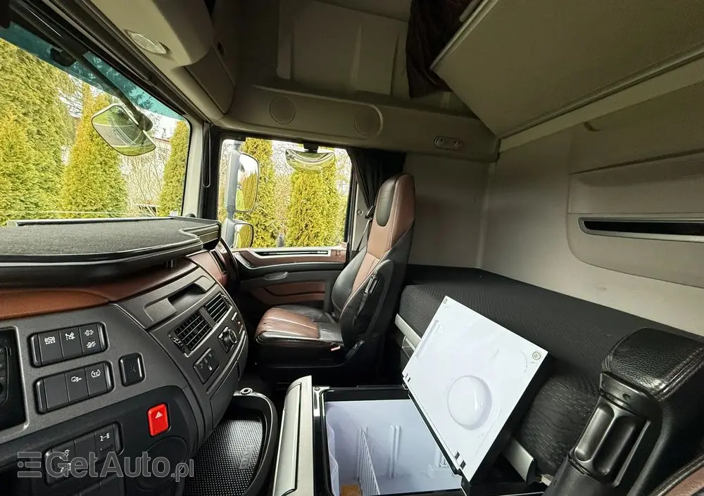 DAF XF 530 MANUAL RETARDER PARK COOL ADR 