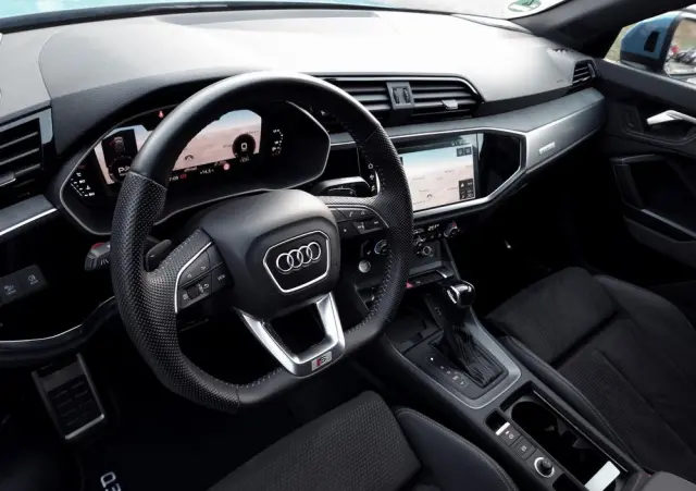 AUDI Q3 40 TFSI Quattro S tronic S line